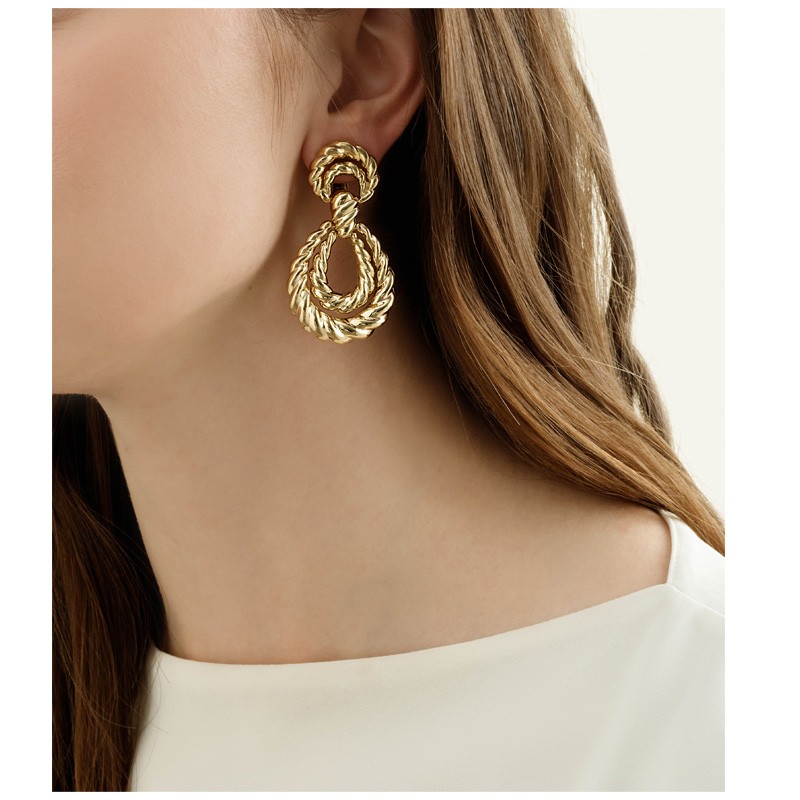 Lasso Earrings