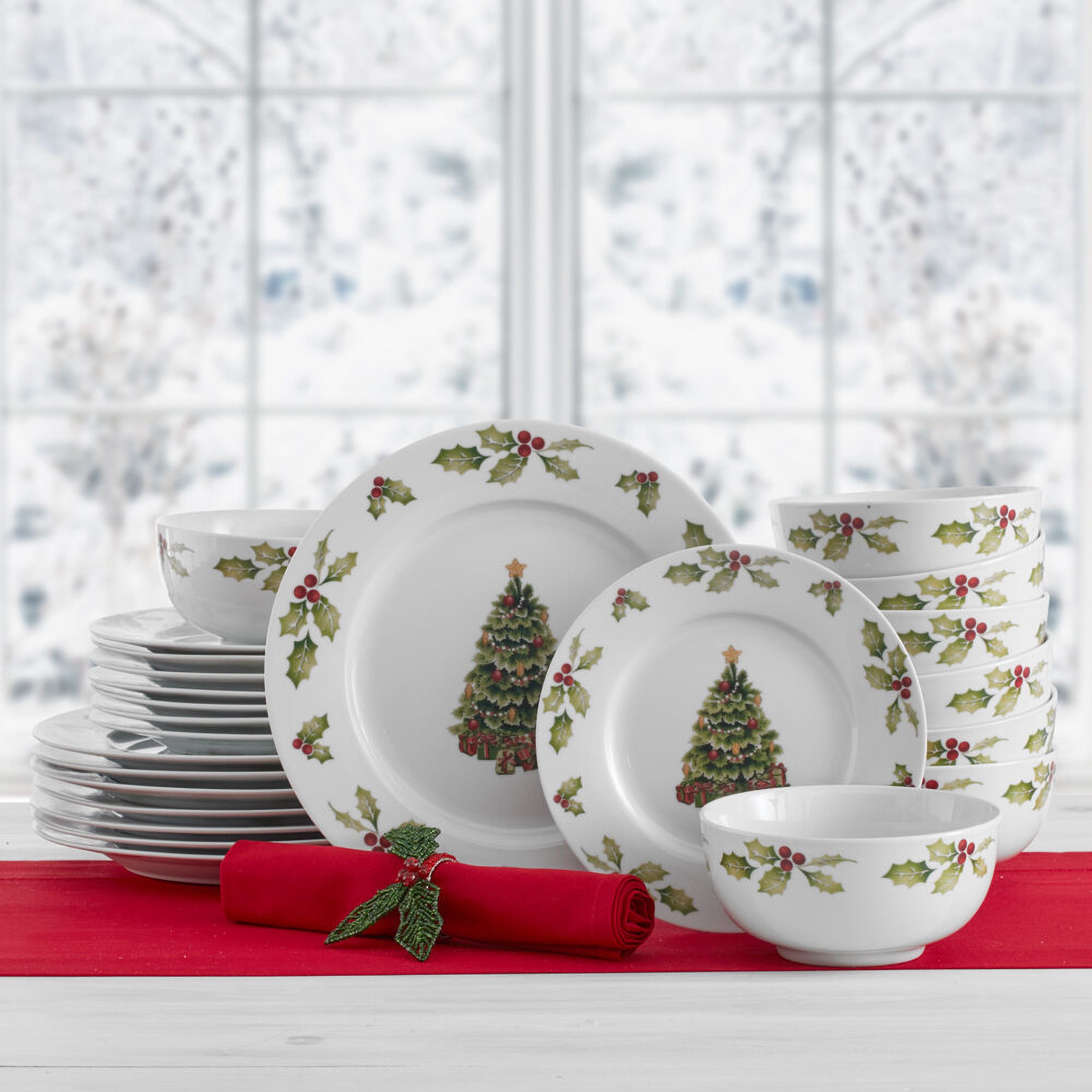 Christmas Day 24pc Porcelain Dinnerware Set