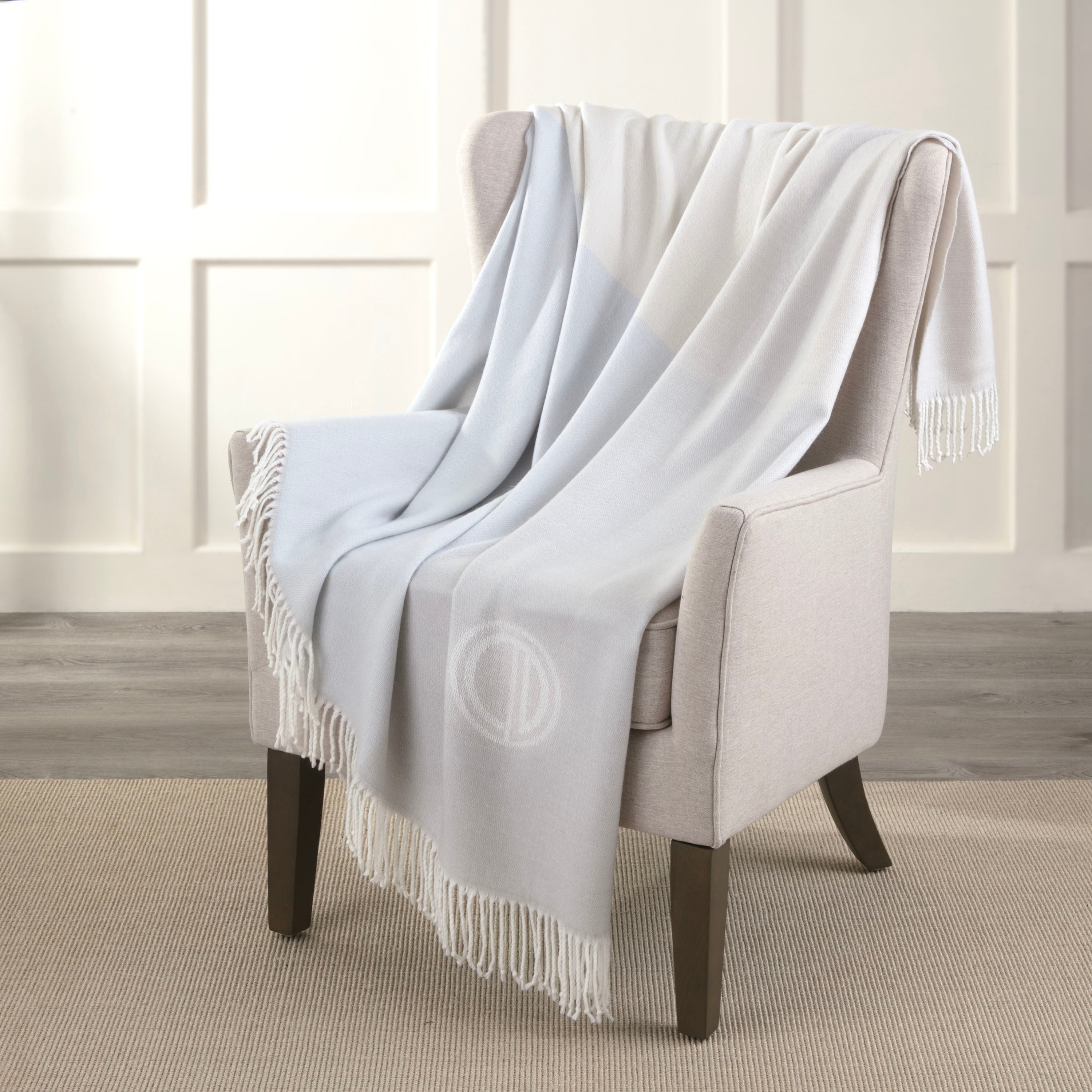 Simone Jacquard Anti-Allergen Throw Blanket