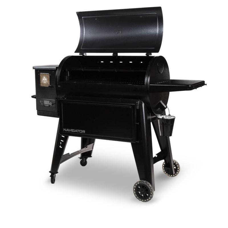 Navigator 1150 Wood Pellet Grill with Grill Cover